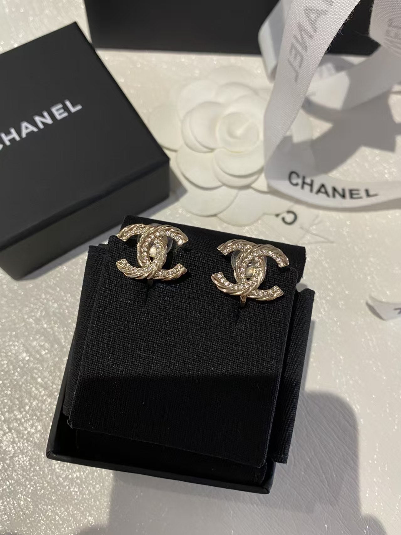 CHANEL 耳夾款
