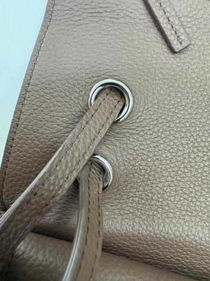 CHANEL 26S Maxi Flap Small 32cm 淺棕色