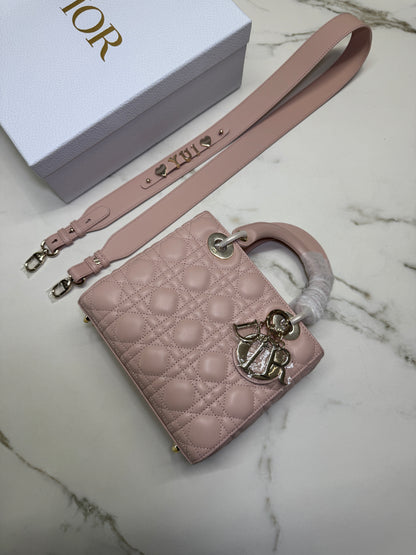 DIOR Lady Dior Small 胭脂粉