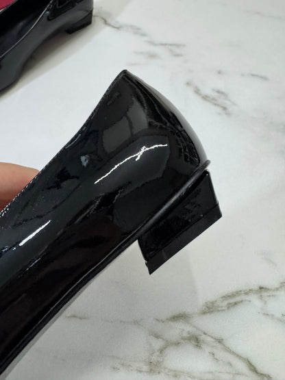 RV 喇叭跟 2.5cm 漆皮