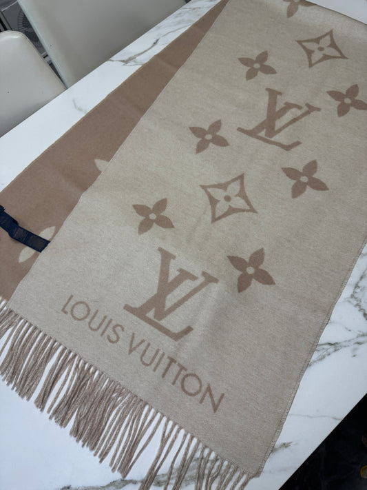 LV Reykjavik Scarf 100% Cashmere 淺奶茶色/米色 圍巾