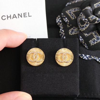 CHANEL 耳夾款