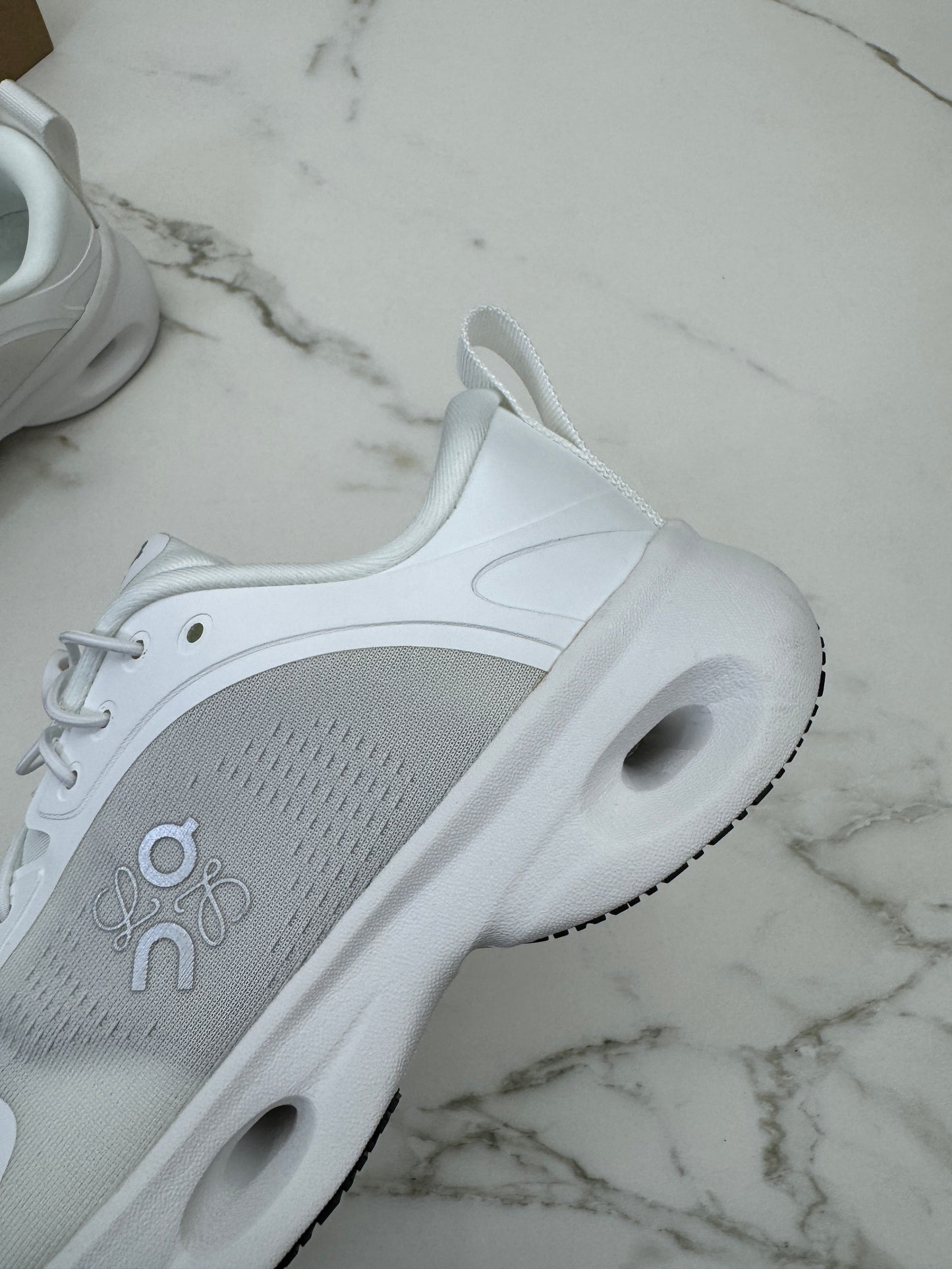 LOEWE X ON 8.0 Sneaker 白色
