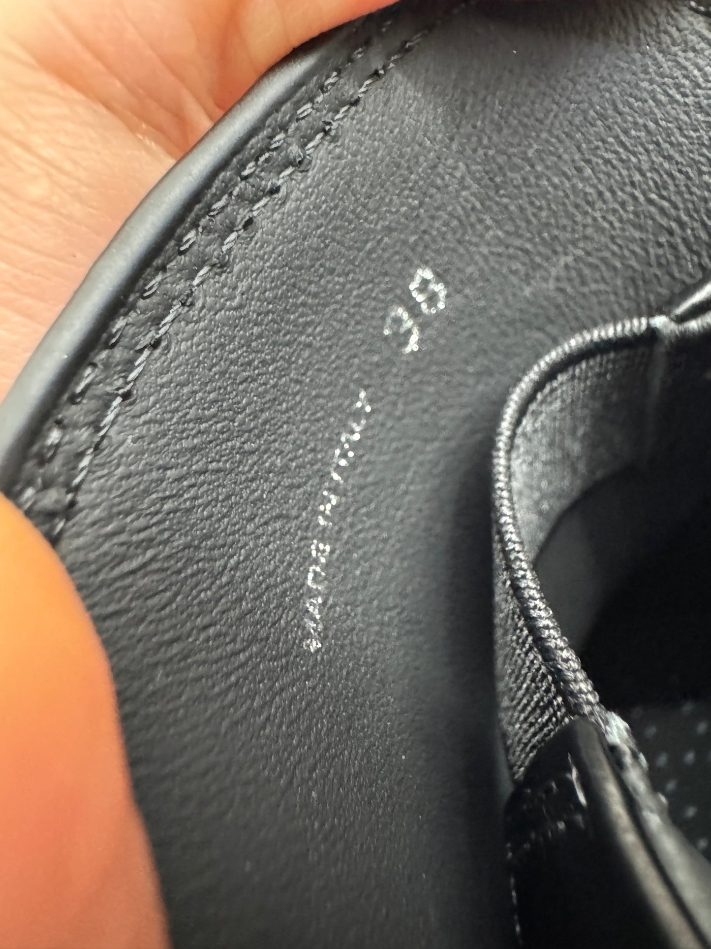 PRADA Loafers 齒輪底 Super Light