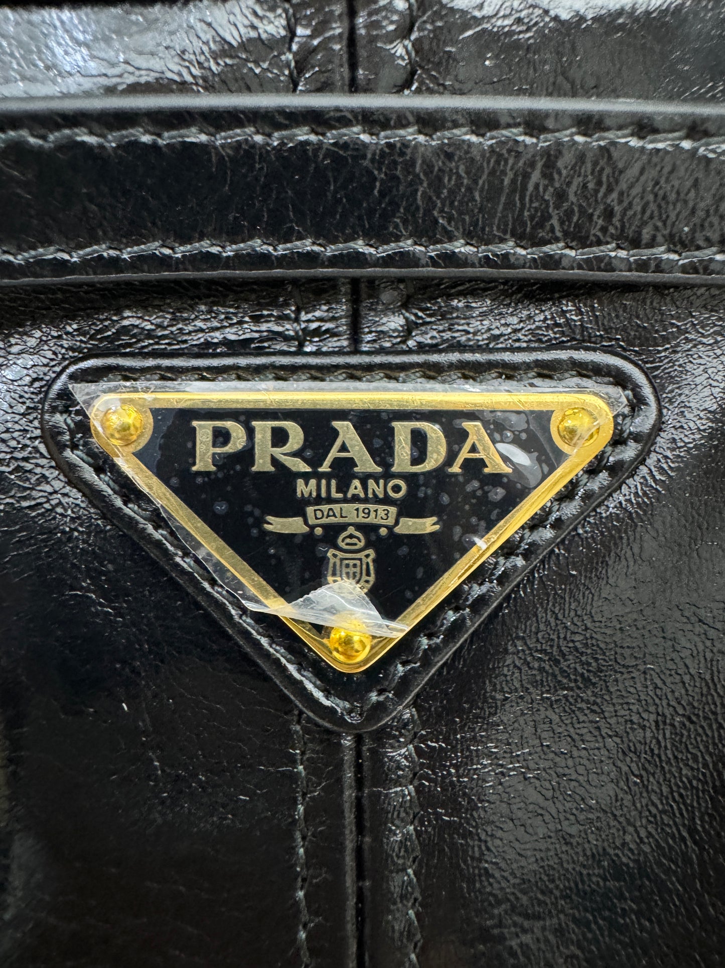 PRADA Mini Bonnie 油蠟牛皮