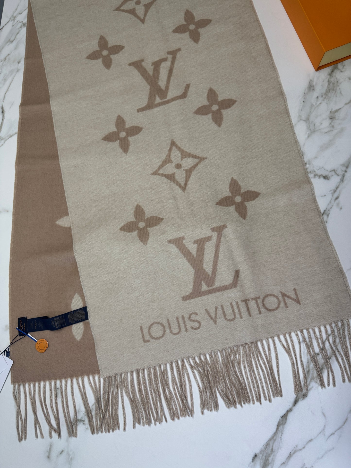 LV Reykjavik Scarf 100% Cashmere 淺奶茶色/米色 圍巾