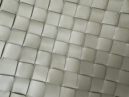 BV Dust Bag Medium 洞石綠 Travertine