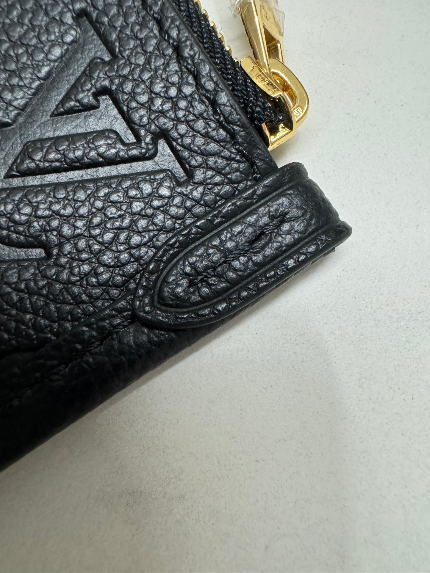LV Carryall 全皮黑 PM