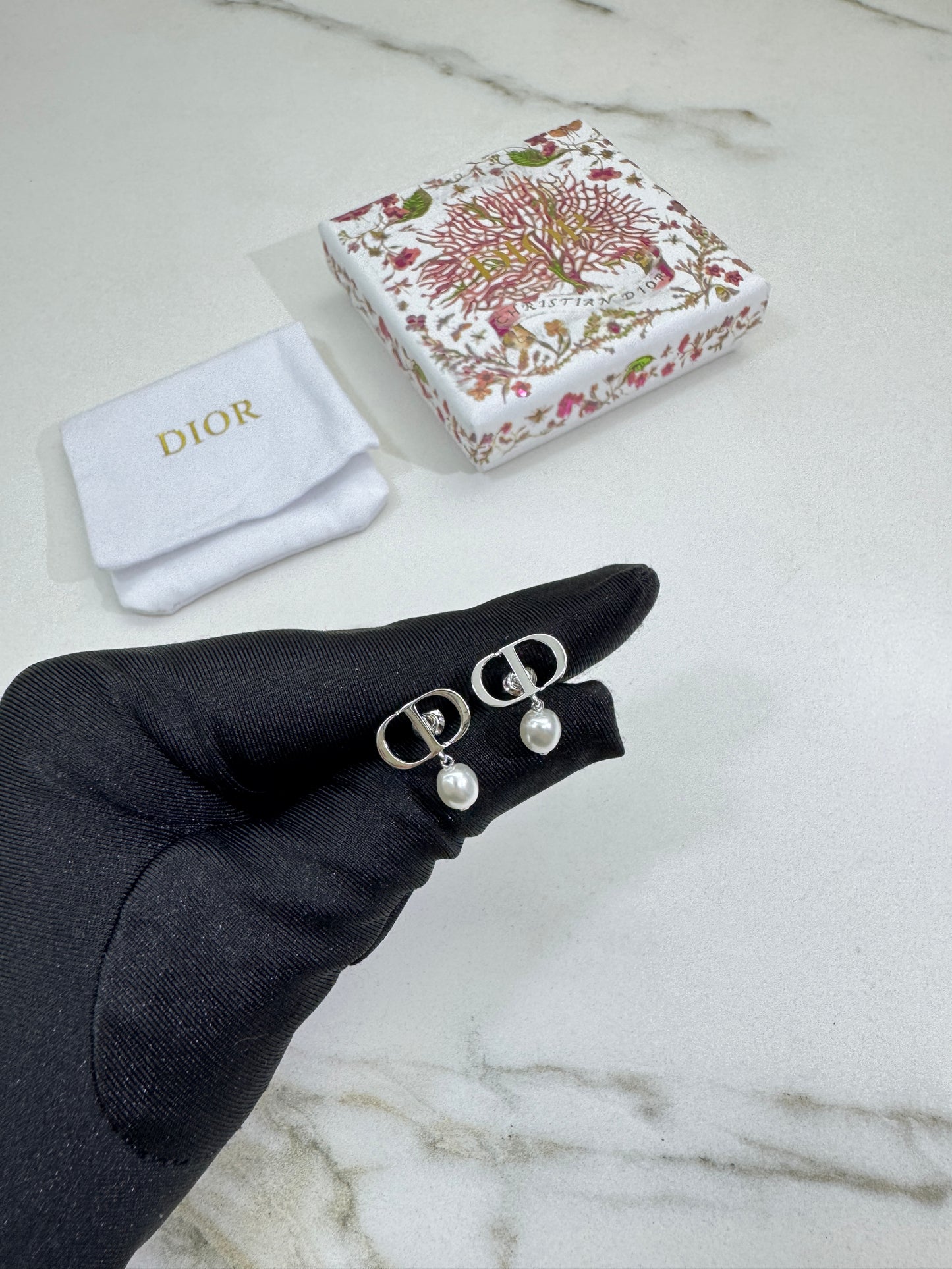 DIOR CD Petit 珍珠耳環 銀色