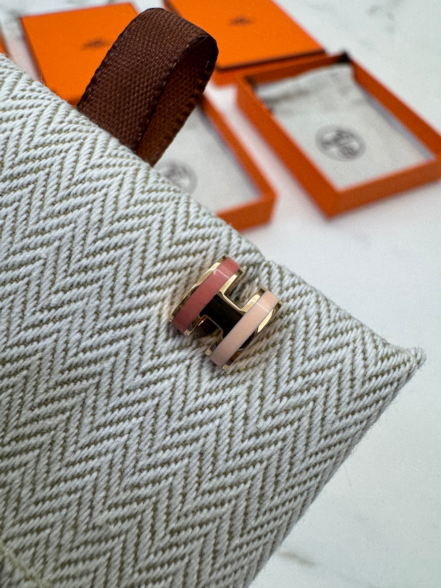 HERMES Mini Pop H 耳釘 淺粉拼粉紅