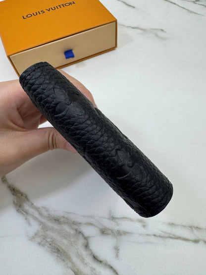 LV Multiple Wallet 黑色皮壓花