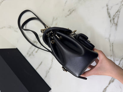 CHANEL Duma 胎牛皮 黑色 Small
