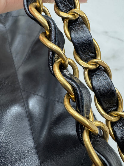 CHANEL 22Bag Medium 黑金