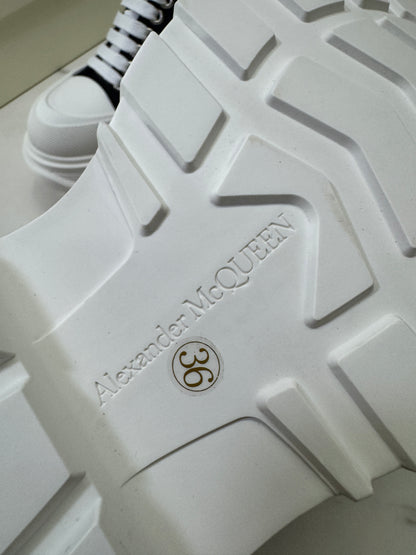 McQUEEN Tread Slick Canvas