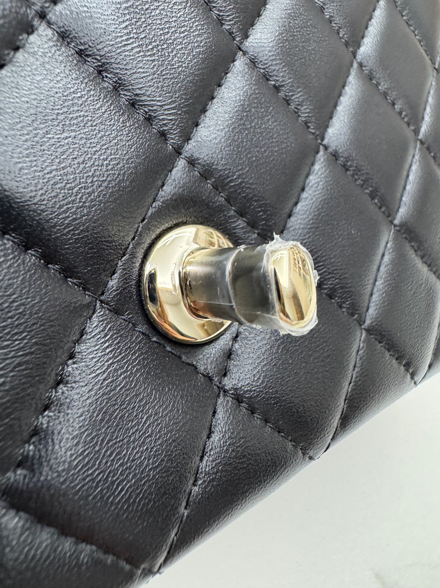 CHANEL Mini CF Handle 黑色羊皮淺金扣 Black Lambskin with GHE