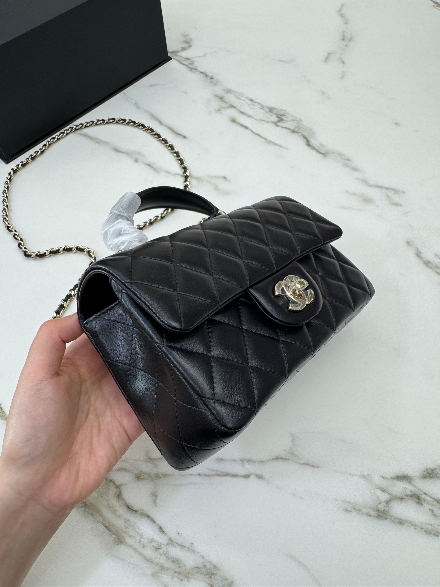 CHANEL Mini CF Handle 黑色羊皮淺金扣 Black Lambskin with GHE