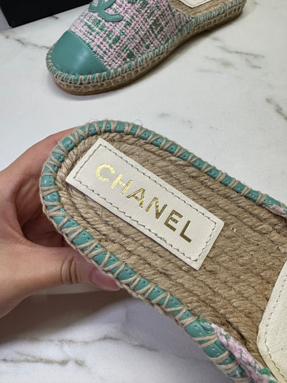 CHANEL 漁夫半拖 軟呢粉紅色拼綠色