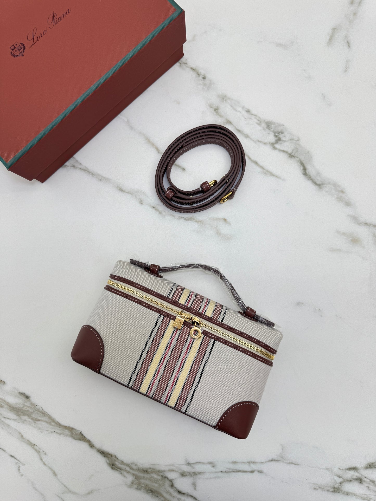 LORO PIANA Extra Pocket 19 帆布