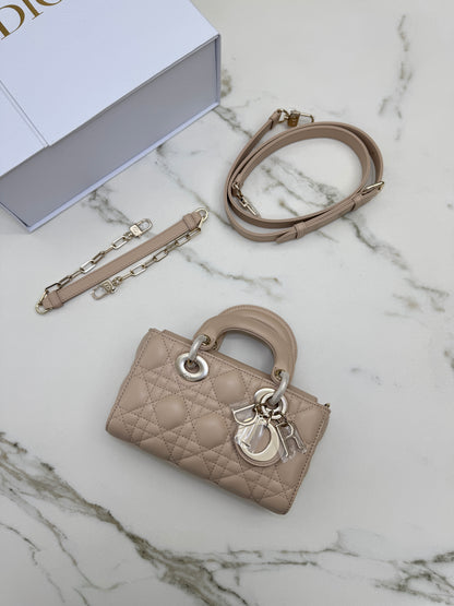 DIOR D-joy Mini 胭脂米 Powder Beige