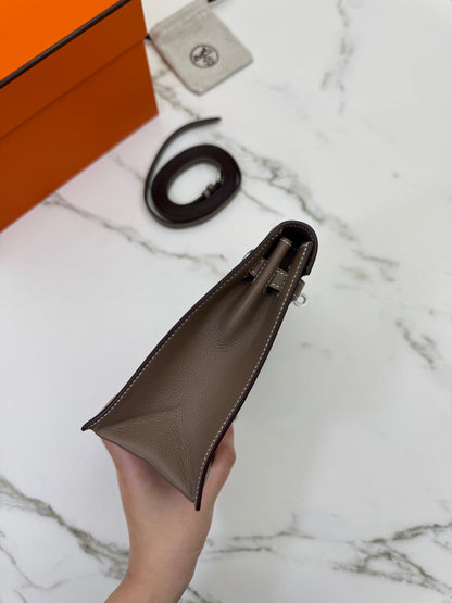 HERMES Kelly Danse 大象灰銀扣 Etoupe PHW