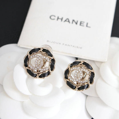 CHANEL 耳夾款