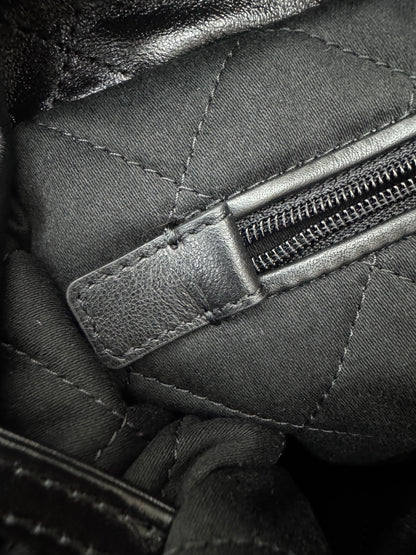 CHANEL 22Bag 黑銀 Medium