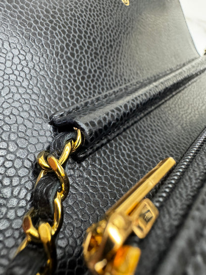 CHANEL Wallet On Chain 黑金牛 新版旋轉扣woc