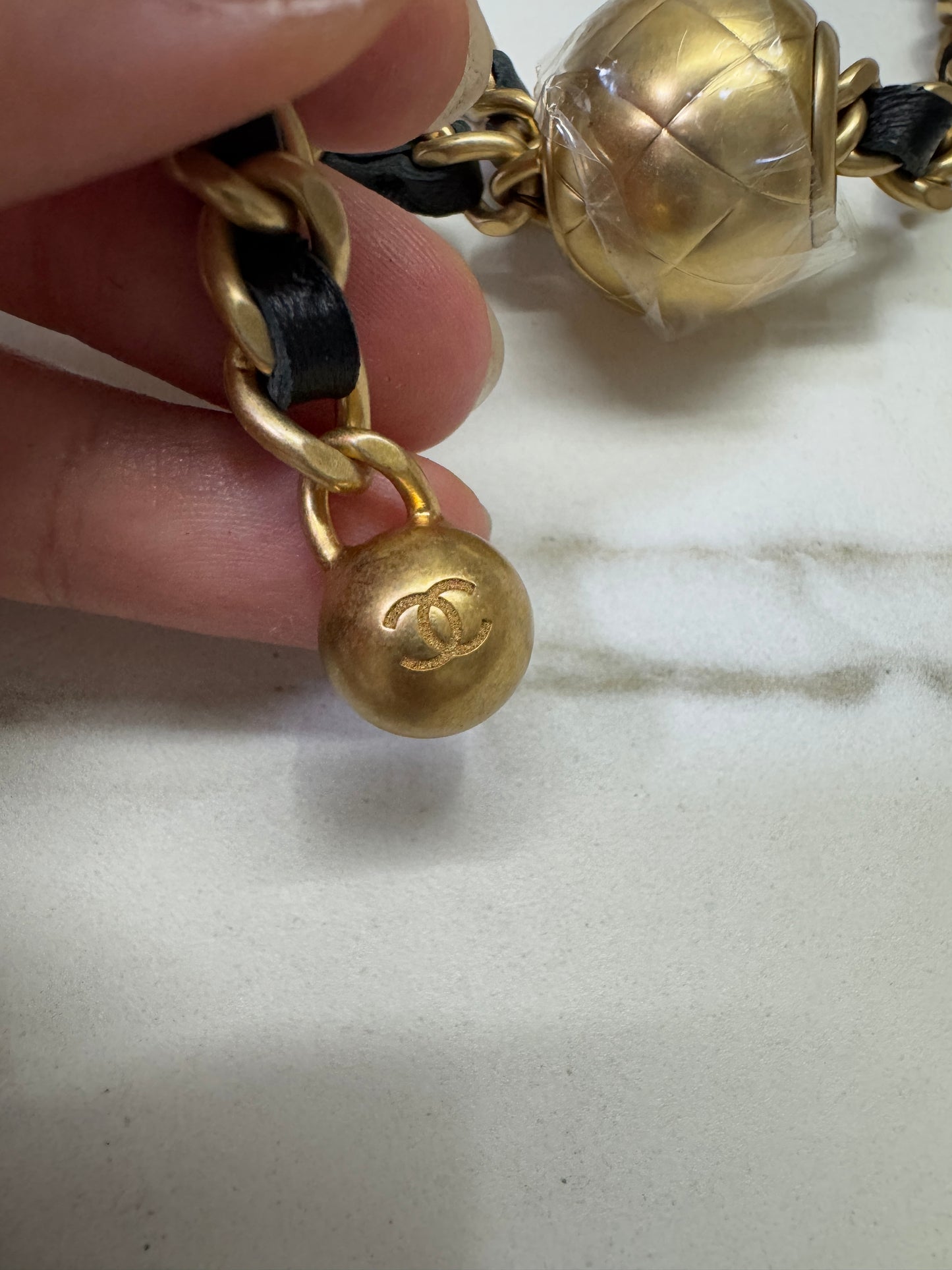 CHANEL 金球woc