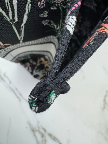 DIOR Book Tote Herbarium Black Medium