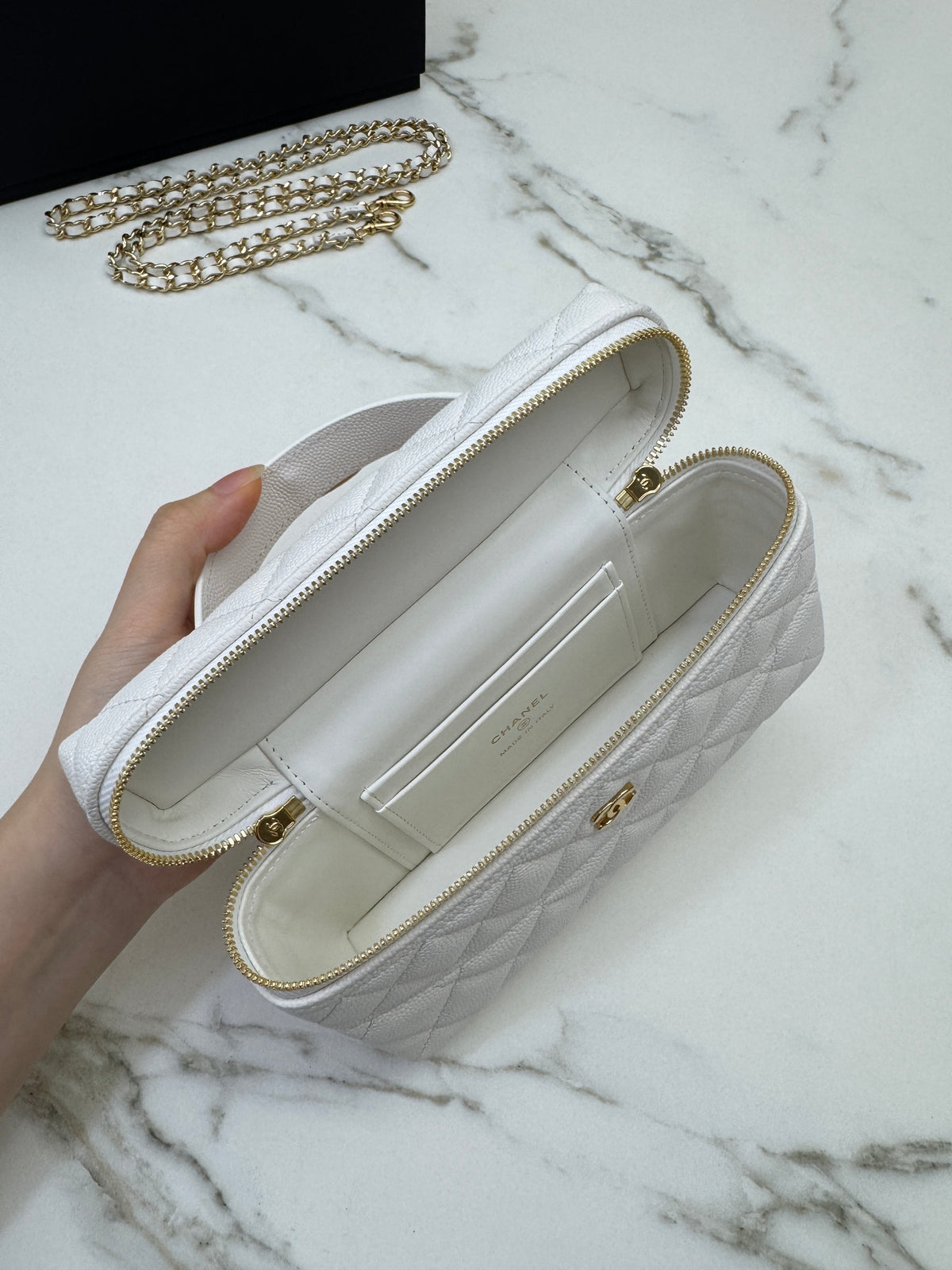 CHANEL 26S 新版腰線LP盒子包 Vanity