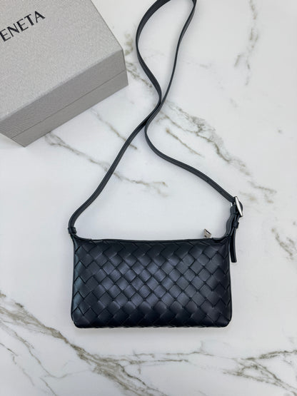 BV Traveller Pouch 深墨綠色
