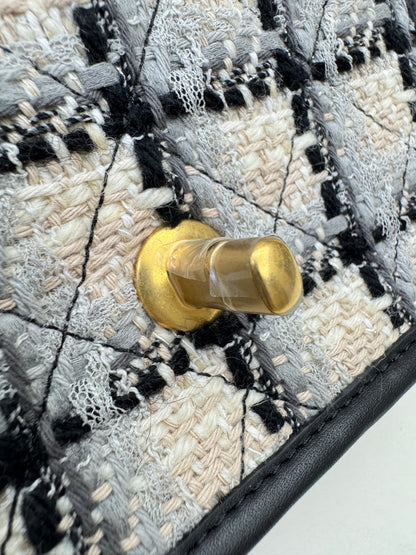 CHANEL 22K 郵差豆腐包 漸變Tweed