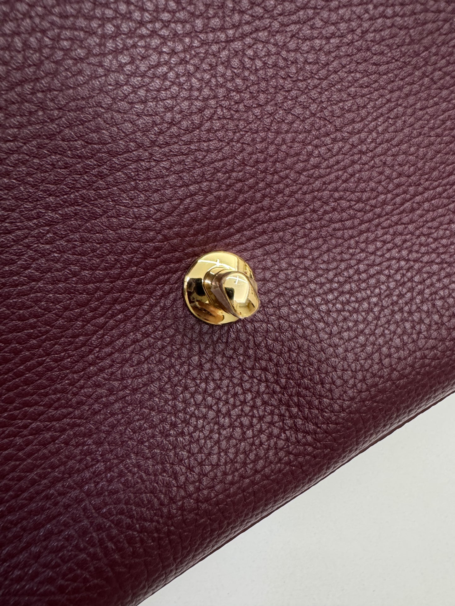 CHANEL 26S Maxi Flap Bag Small 酒紅色金扣 Burgundy GHW