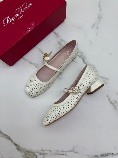 RV 小雛菊鏤空 Mary Jane