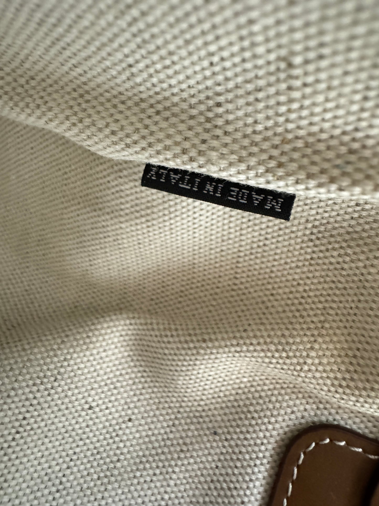 MIU MIU Ivy Tote 帆布 Regular Size