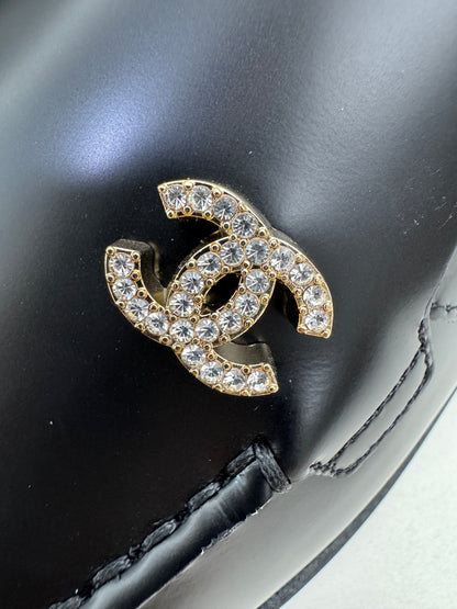 CHANEL 25P水鑽扣樂福Slingback