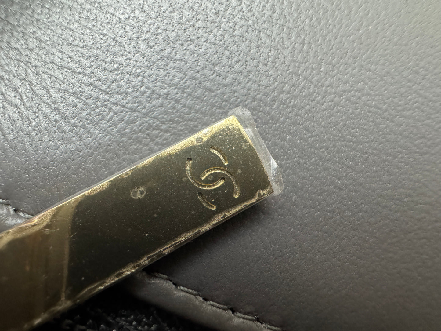 CHANEL Mini CF 深灰色羊皮淺金扣