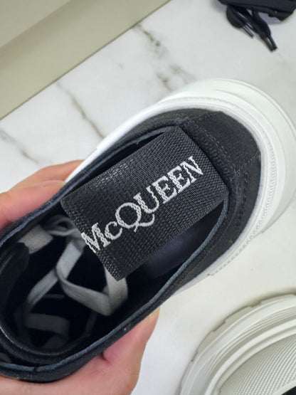 McQUEEN Tread Slick Canvas