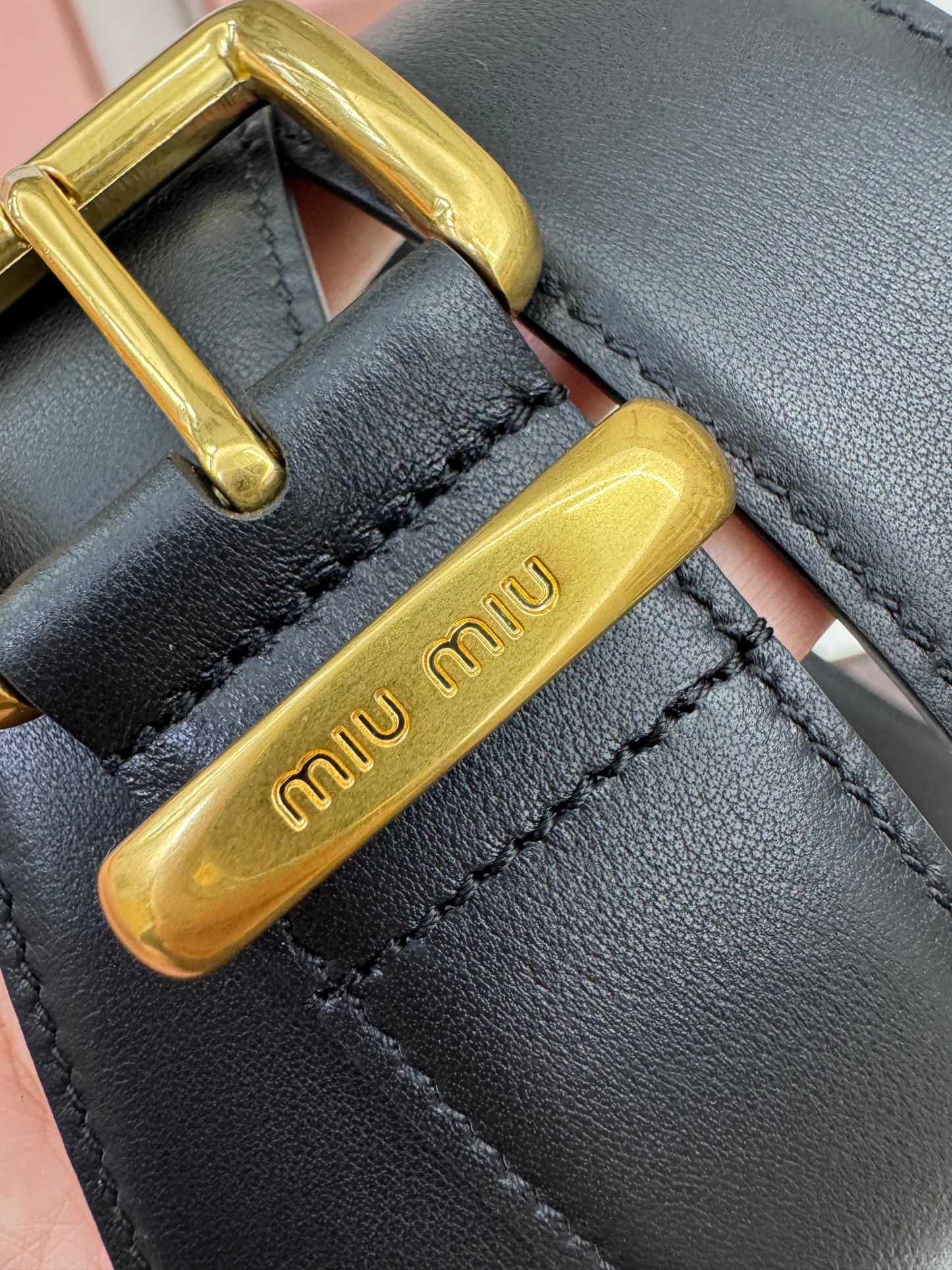 MIU MIU Belt 黑色金扣