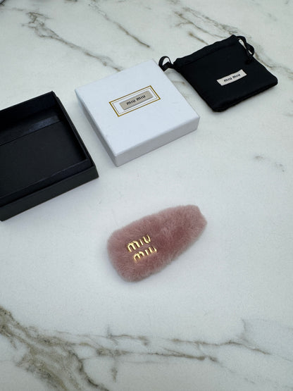 MIU MIU 水貂毛粉紅色髮夾