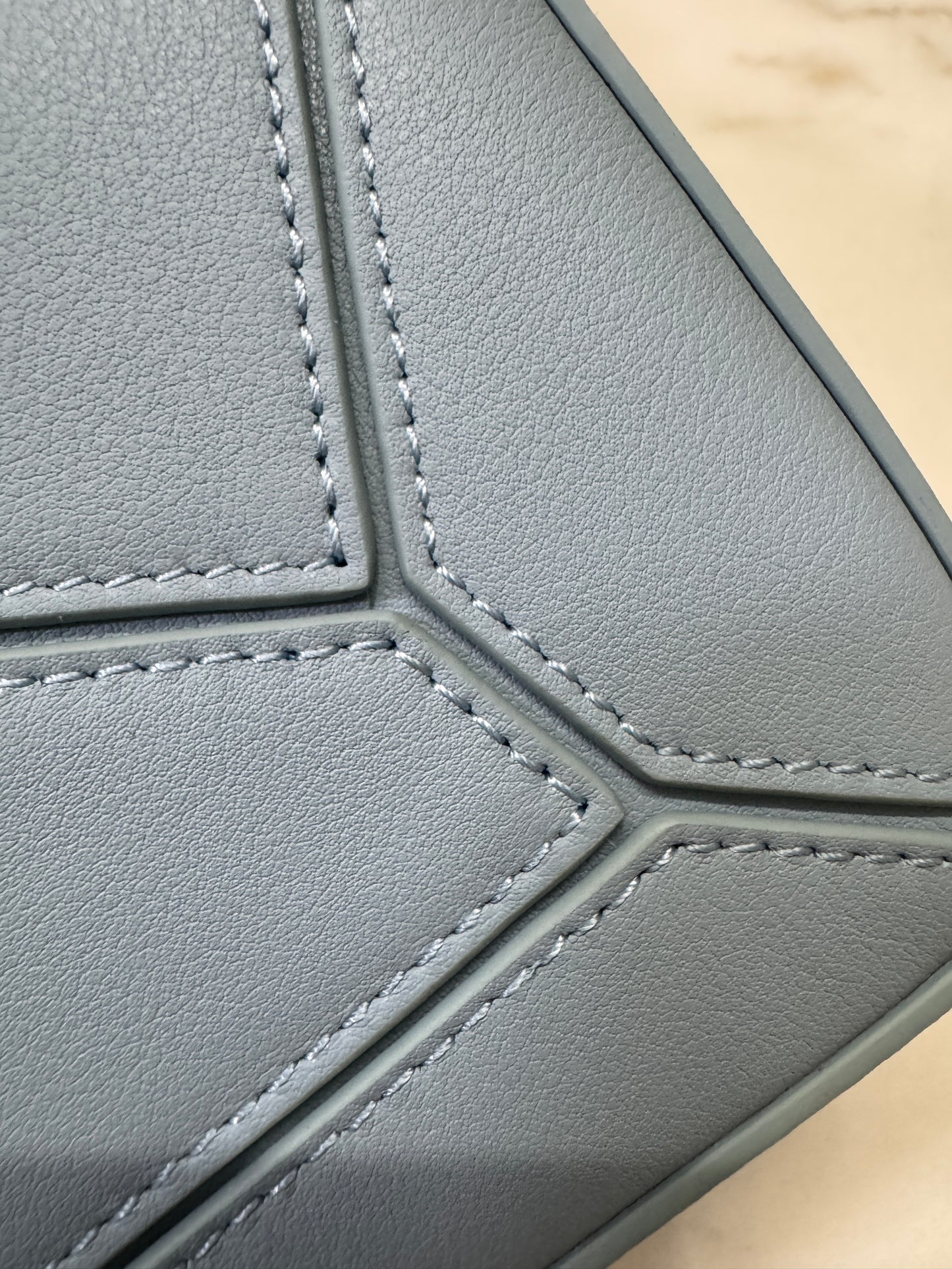 LOEWE Puzzle Small 天藍色