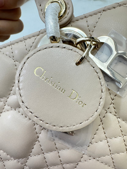 DIOR D-Joy Small 胭脂米 Powder Beige￼