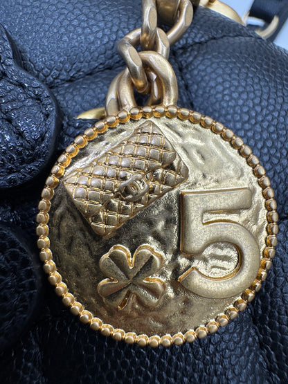 CHANEL 25B 四葉草郵差背包