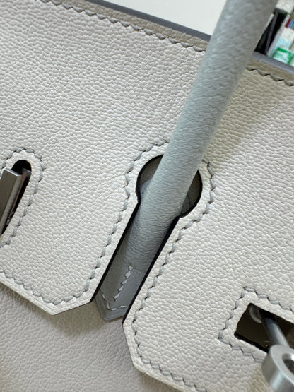 HERMES Birkin 25 SO 奶昔白拼珍珠灰 山羊皮 拉絲銀扣