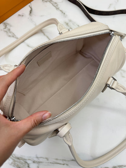 LV Speedy Cargo Vibe 白色油臘皮