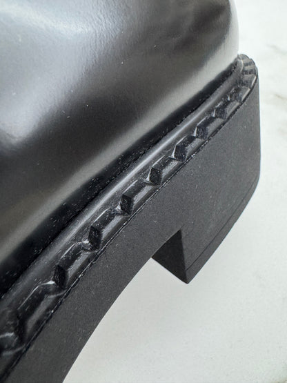 PRADA 光面皮革Loafers