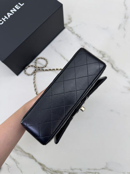 CHANEL Mini CF Handle 黑色羊皮淺金扣 Black Lambskin with GHE