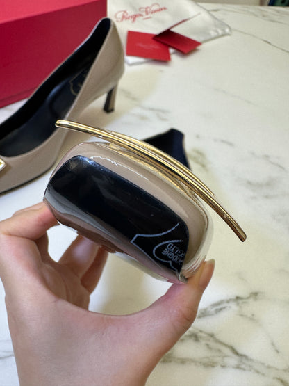 RV Trompette 喇叭跟7cm 漆皮高跟鞋 米灰色