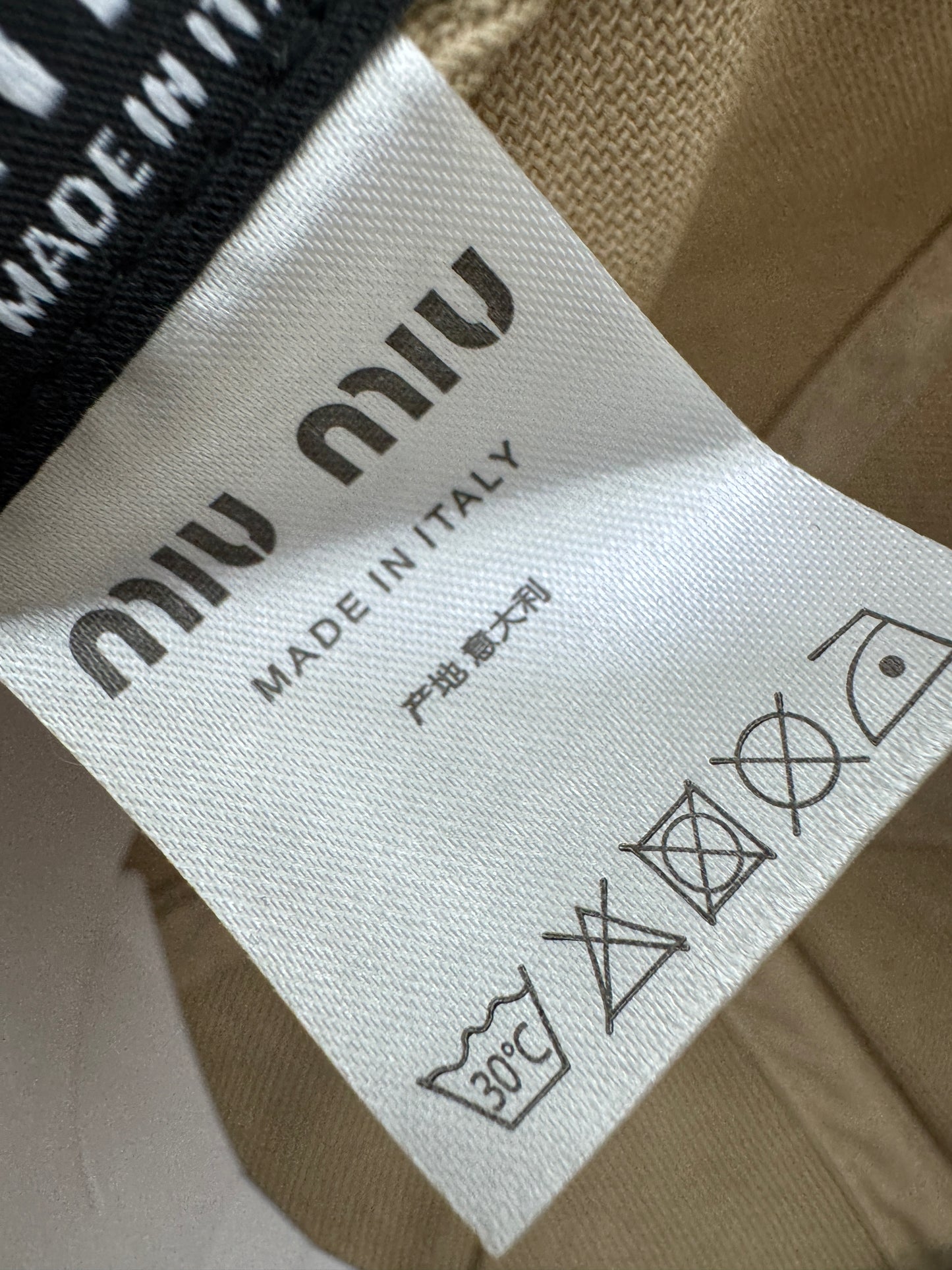 MIU MIU 軟頂鴨舌帽