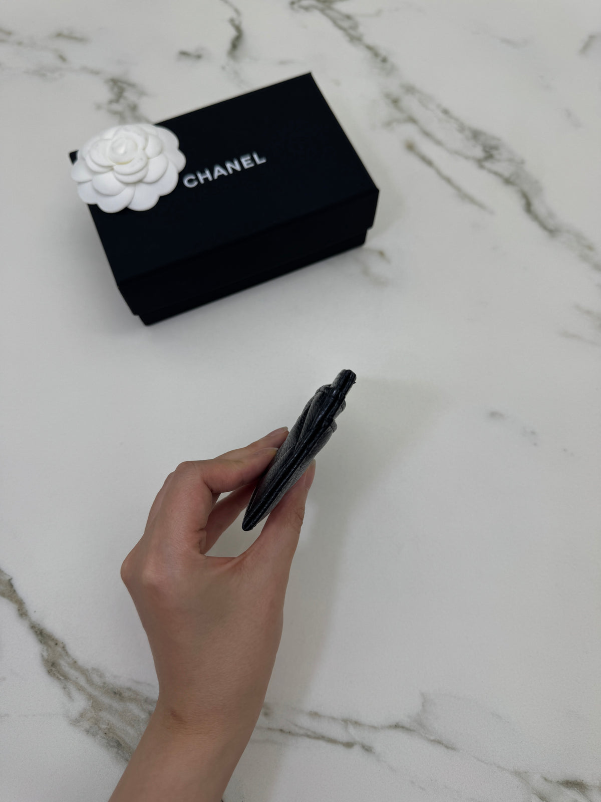 CHANEL 一片式卡包 黑銀牛